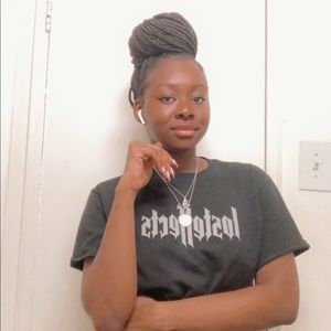 Meet your Posher, Ana